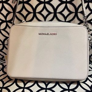 Michael Kors jet set cross body bag